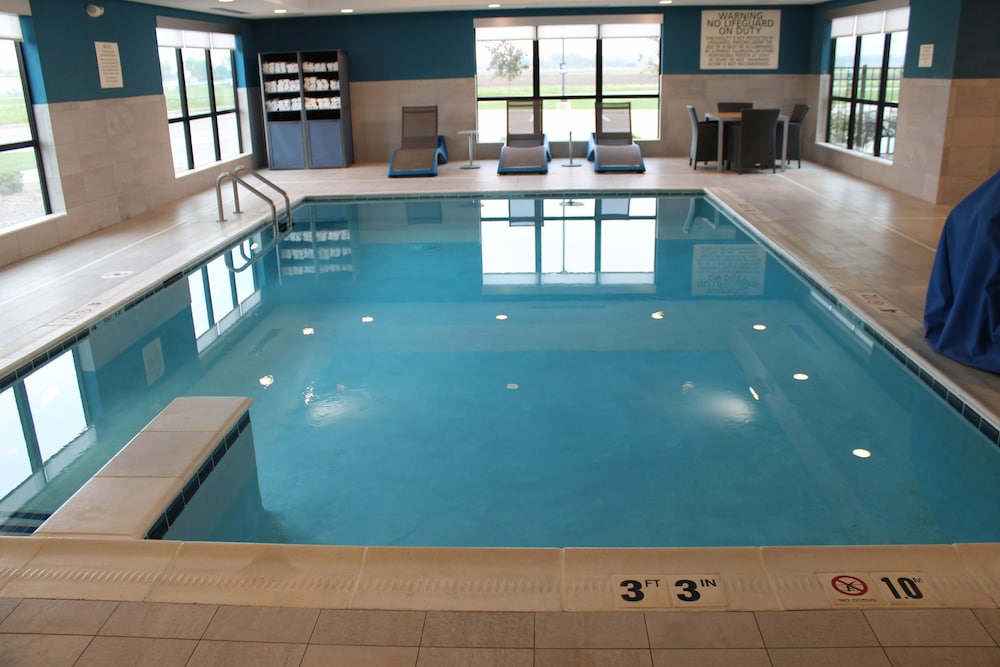 Hampton Inn Suites Pekin Peoria Area Il 28/56
