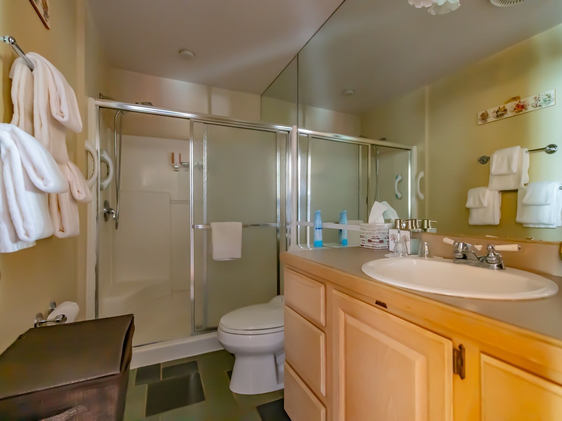 Garden, Deluxe, Suite, Queen Bed, Private Bathroom, Pet Friendly