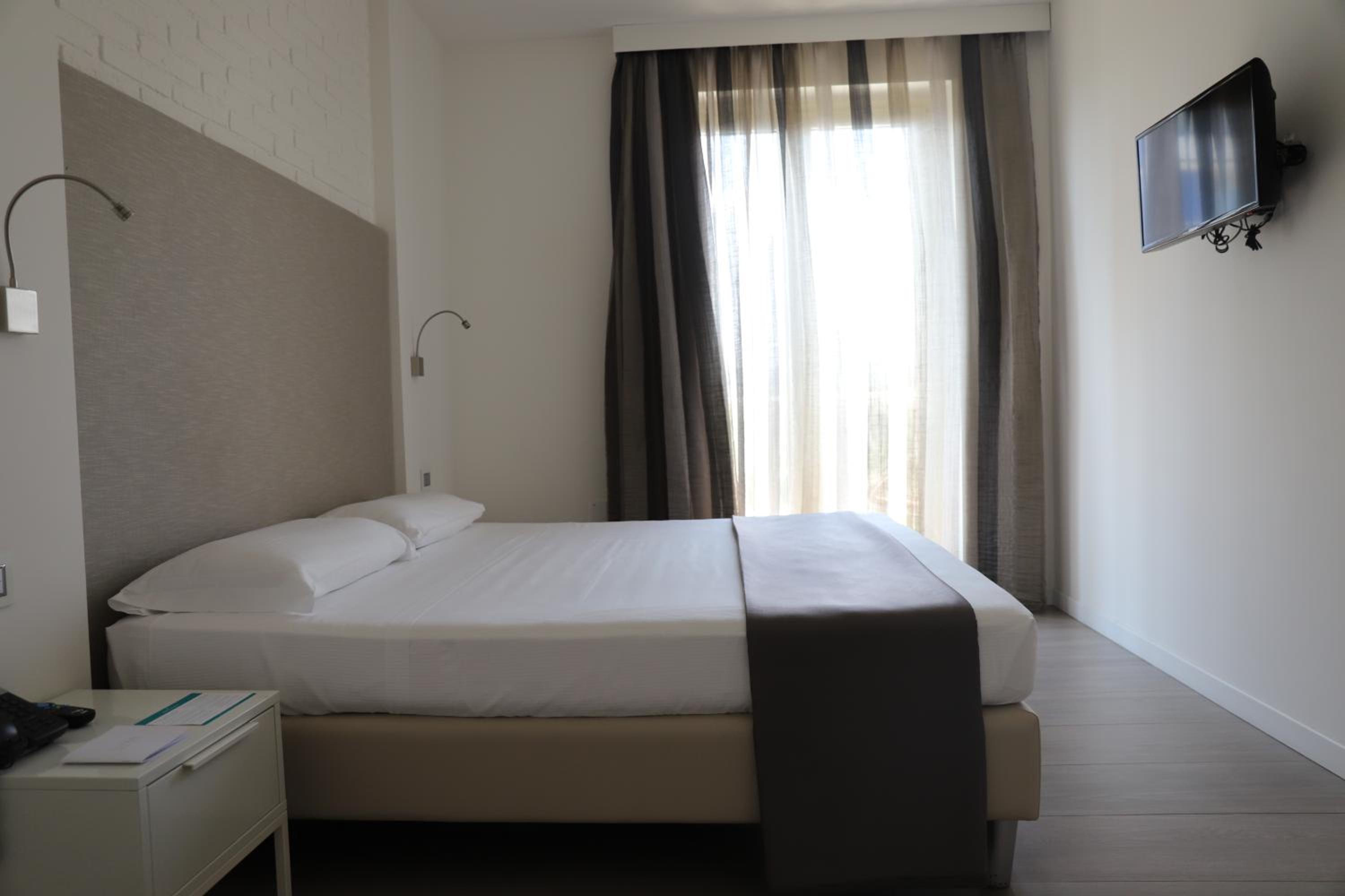Comfort, Double Bed, Lateral Side Sea View