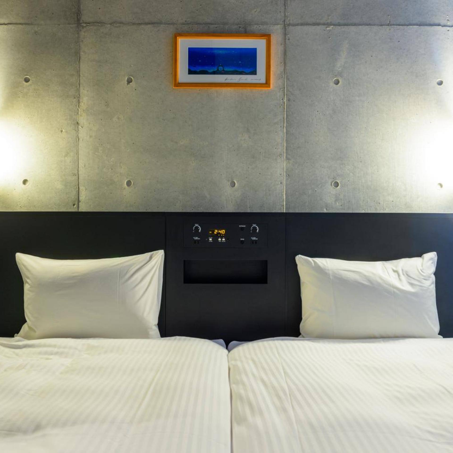 Hollywood, Twin Beds, New Building, High Floor