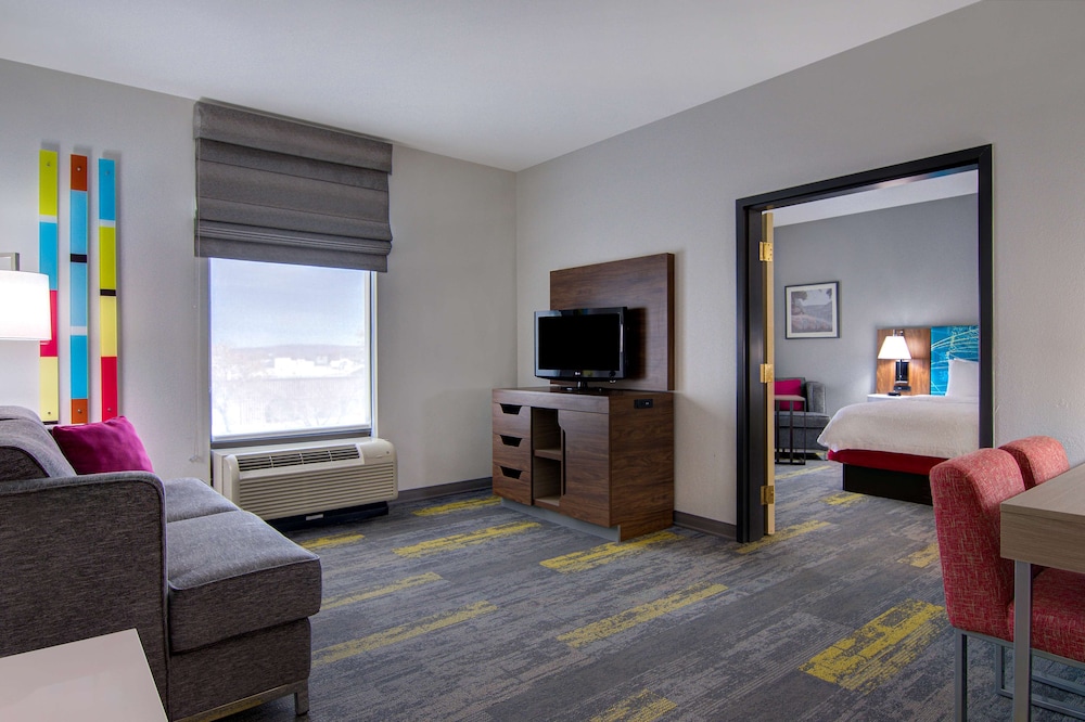 Hampton Inn Fayetteville 48/73