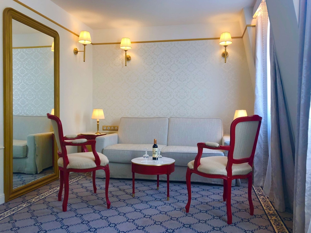 Hotel Mayfair Paris 43/57