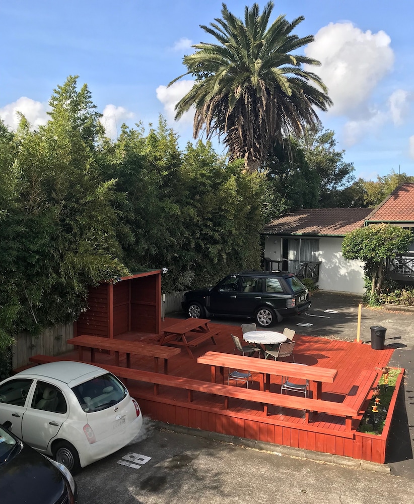 Siesta Motel 42/57