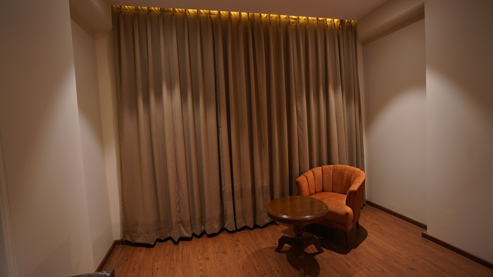 Pride Hotel Bhopal 27/49