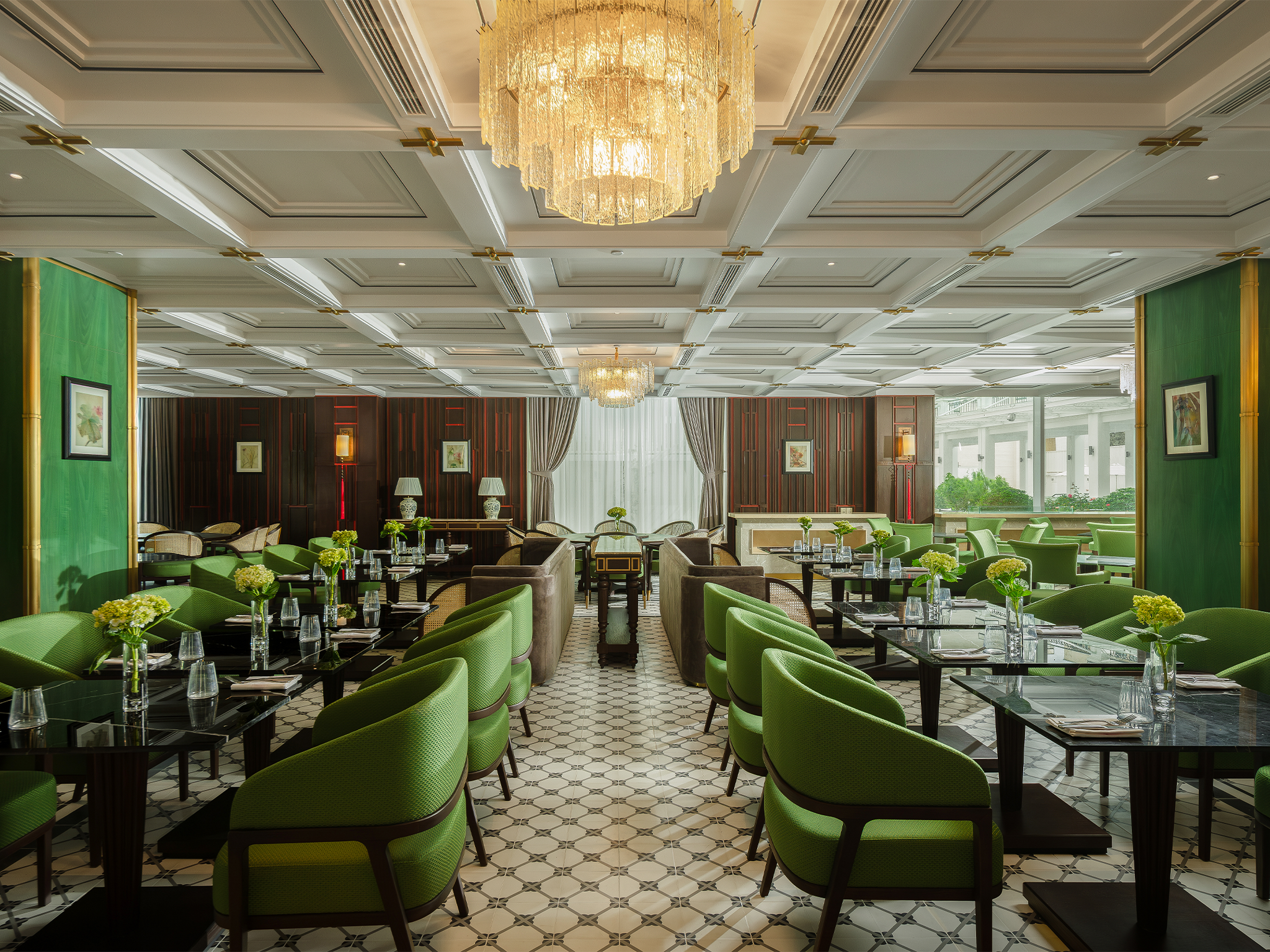 Grand Royal Riverside Hue 33/43