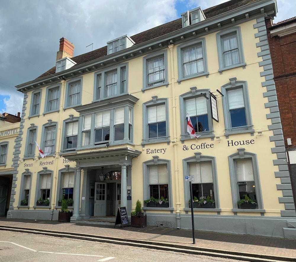 Swan Revived Hotel 1/32