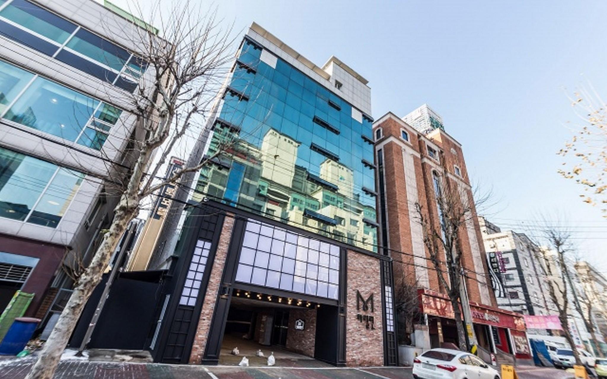 Hotel Marilyn 3/28