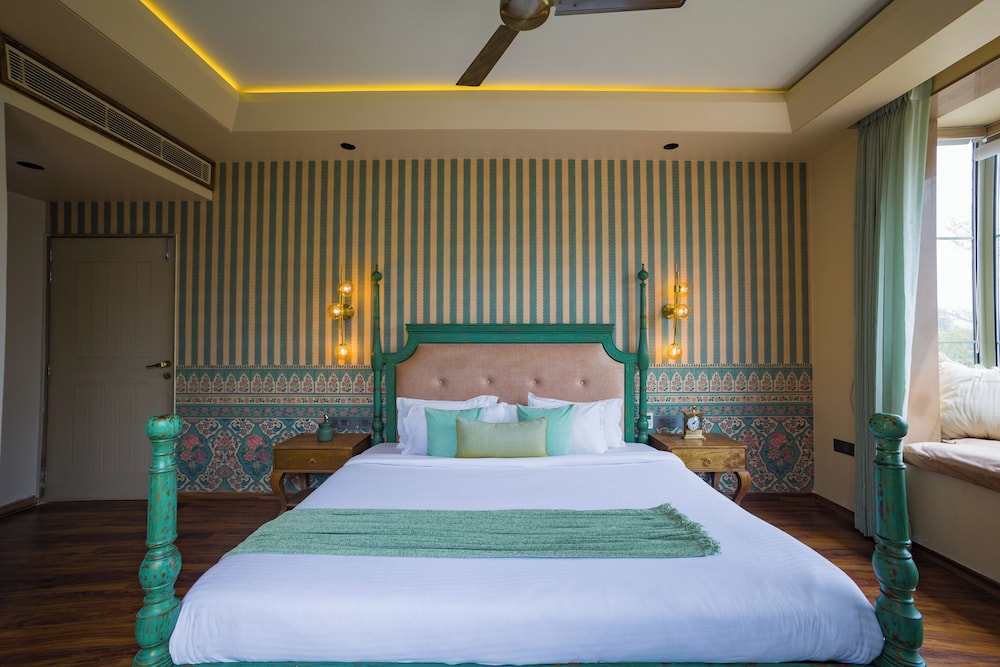 ELIVAAS Noah's Ark 3BHK Villa with Pvt Pool, Garden and Gazebo 25/64
