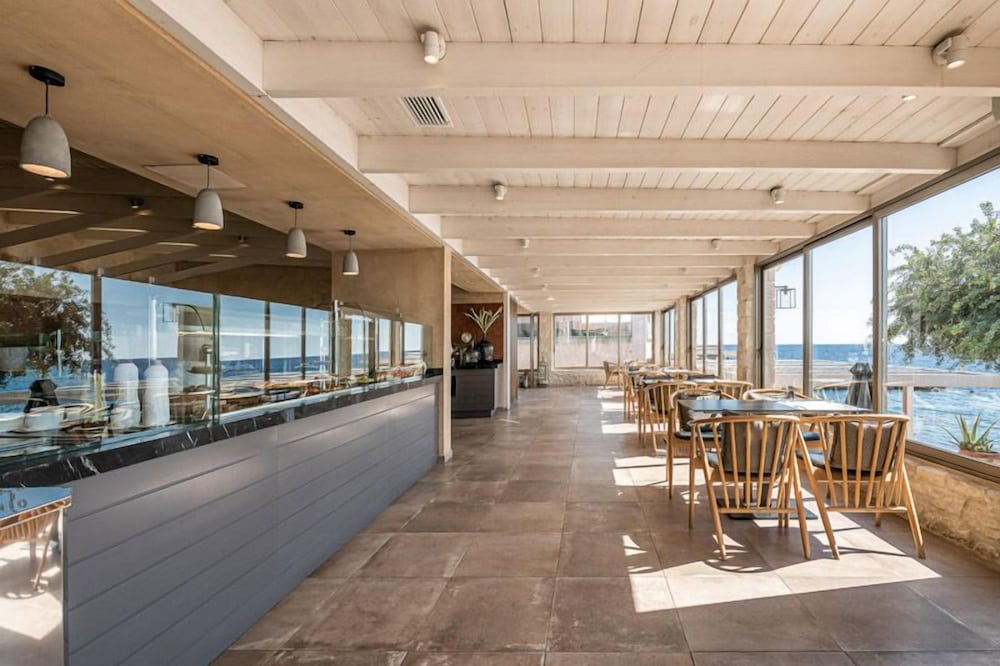 Kakkos Beach Hotel - Adults Only 30/50