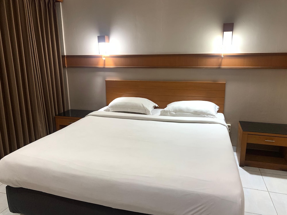 Hotel Caravan 27/49