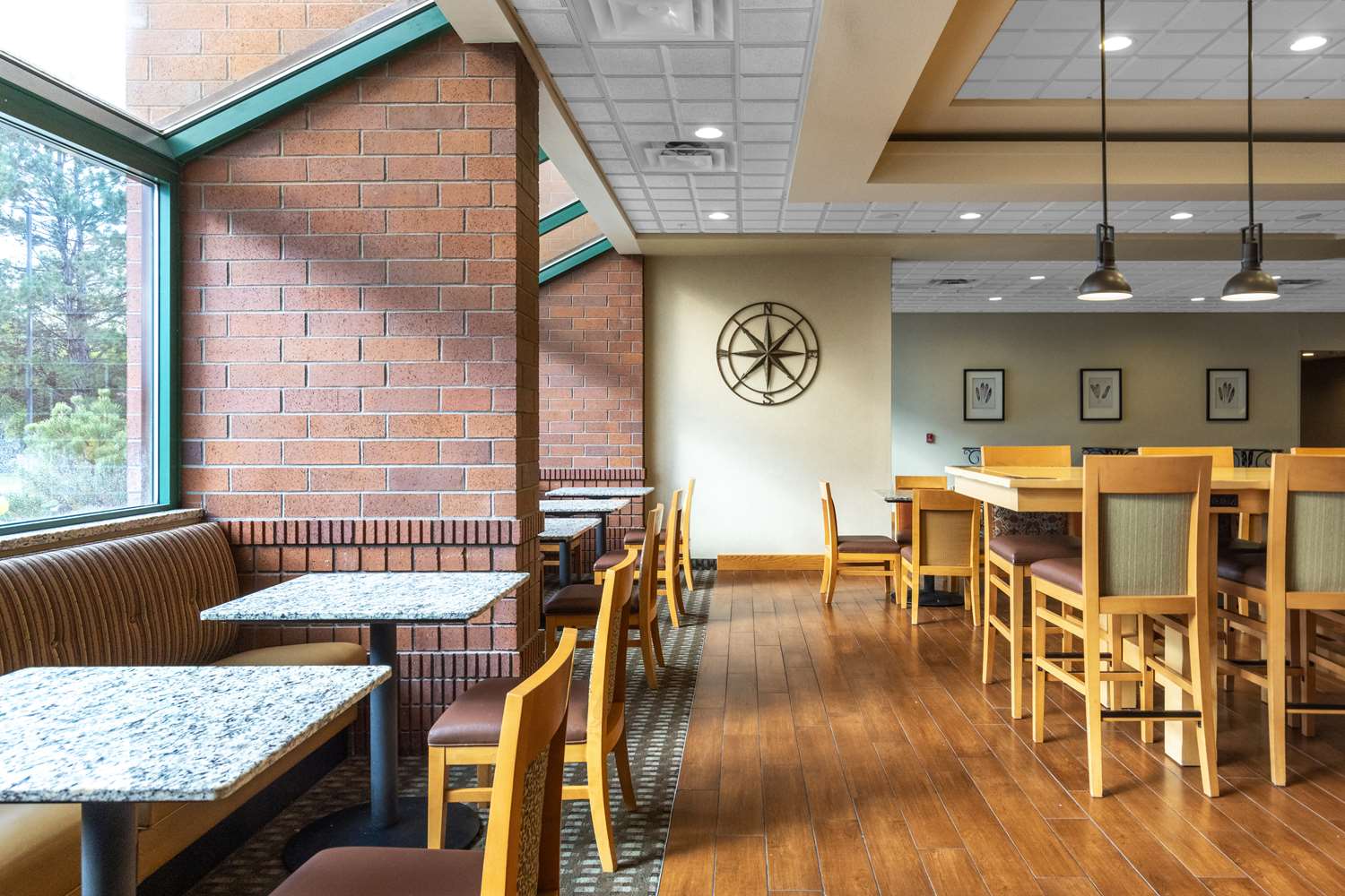 restaurant cafeteria