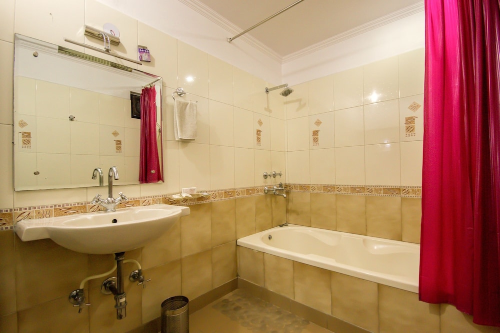 Hotel Grand Park Inn 58/62