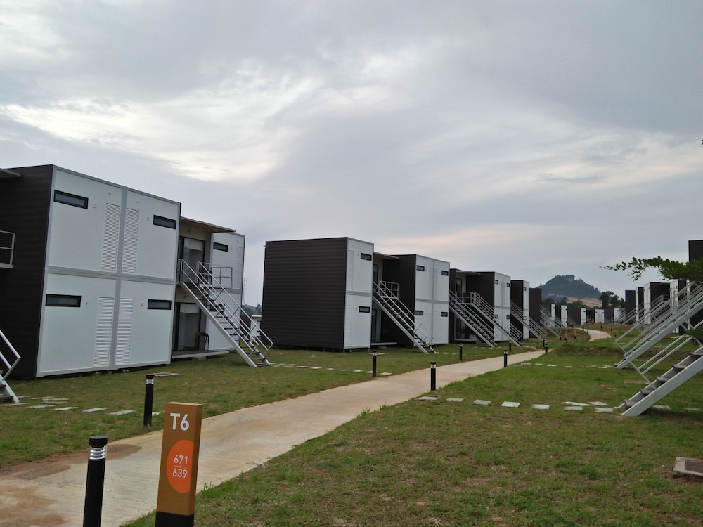 Lakeview Terrace Resort Pengerang 24/36