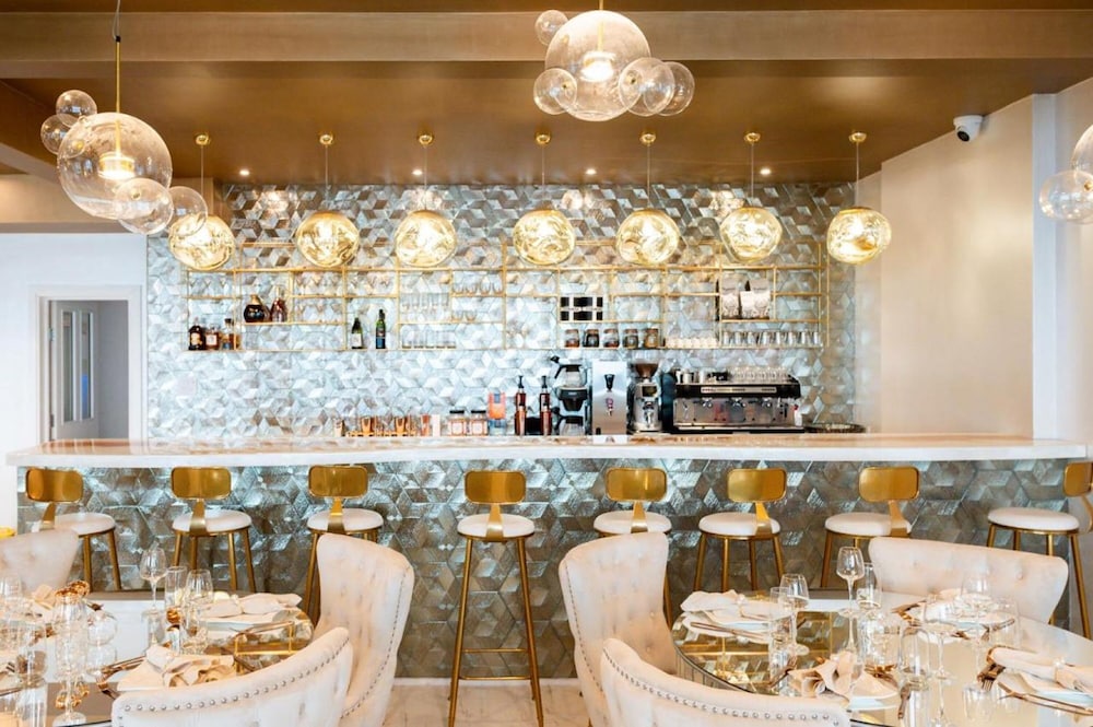 OYO Newquay Beach Hotel 30/50