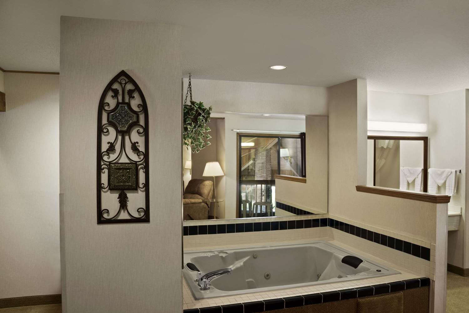 Baymont by Wyndham Whitewater 11/12