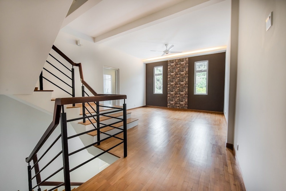 New Corner Shamrock Beach Villas Seaview 37/58