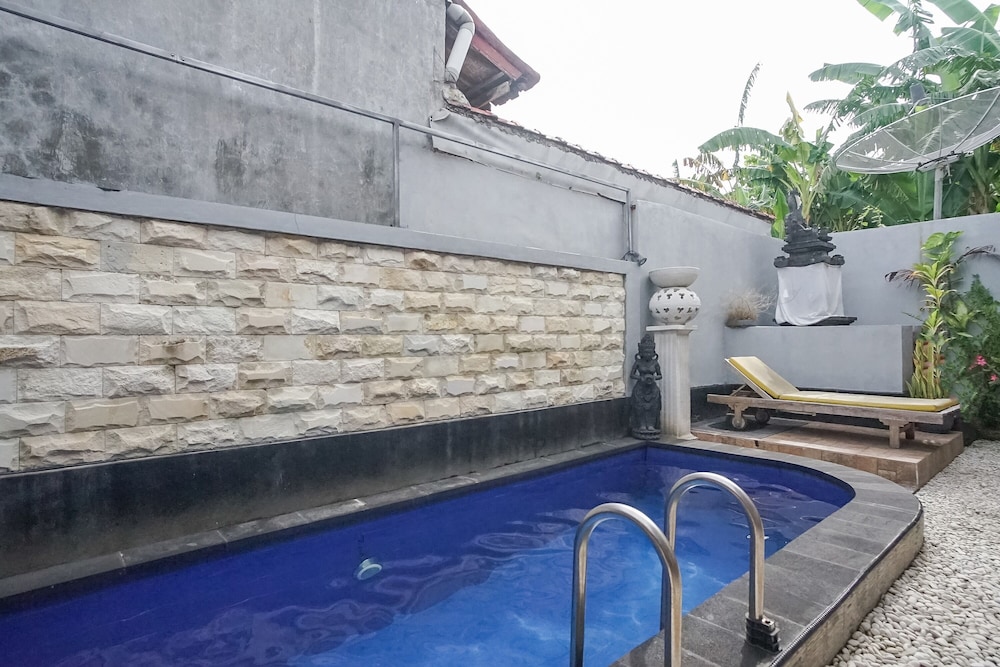 Gedhong Hostel 24/40
