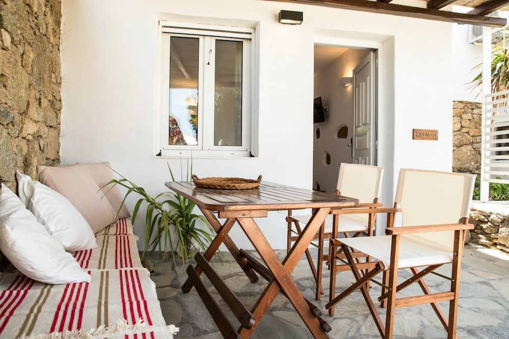 Bellou Suites 24/50