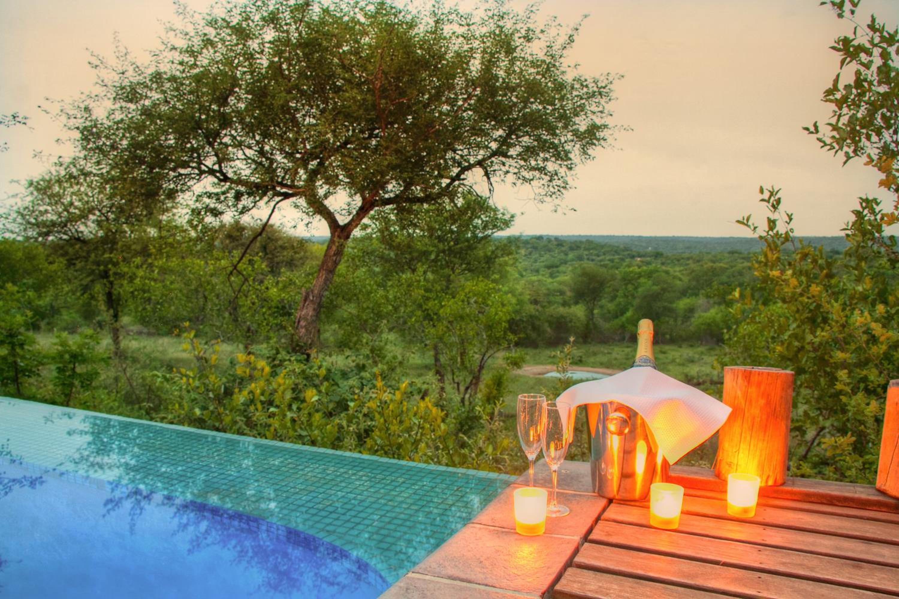 Casart Game Lodge 67/72