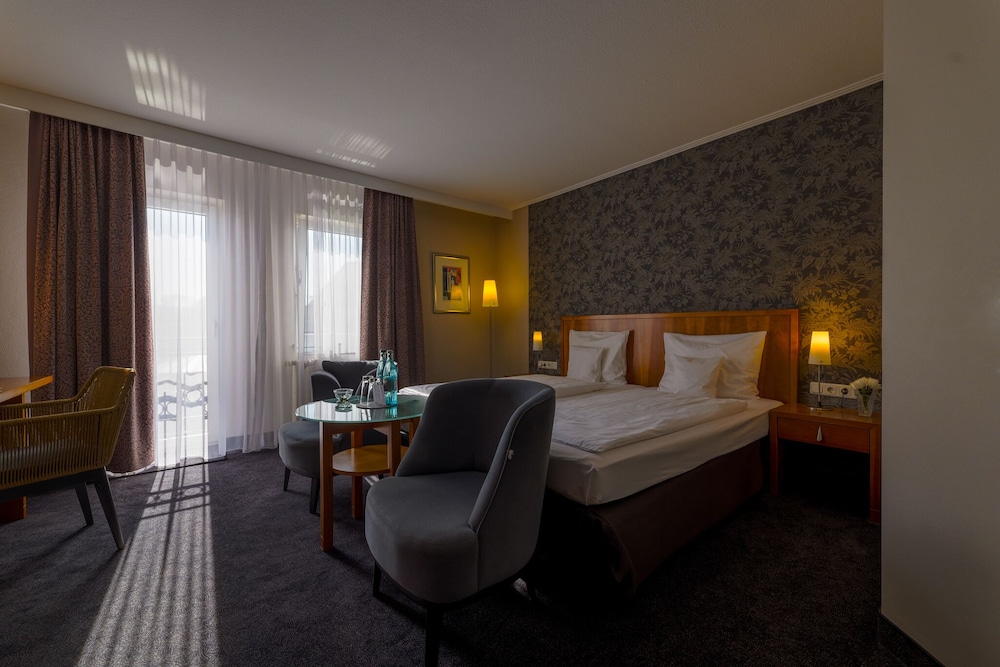 Seehotel Niedernberg - Das Dorf am See 10/49