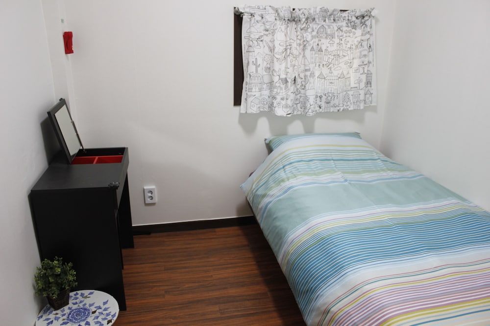Jiwoljang Guest House 14/50