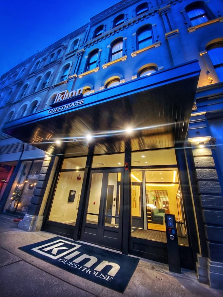 Kinn Guesthouse Downtown photo4