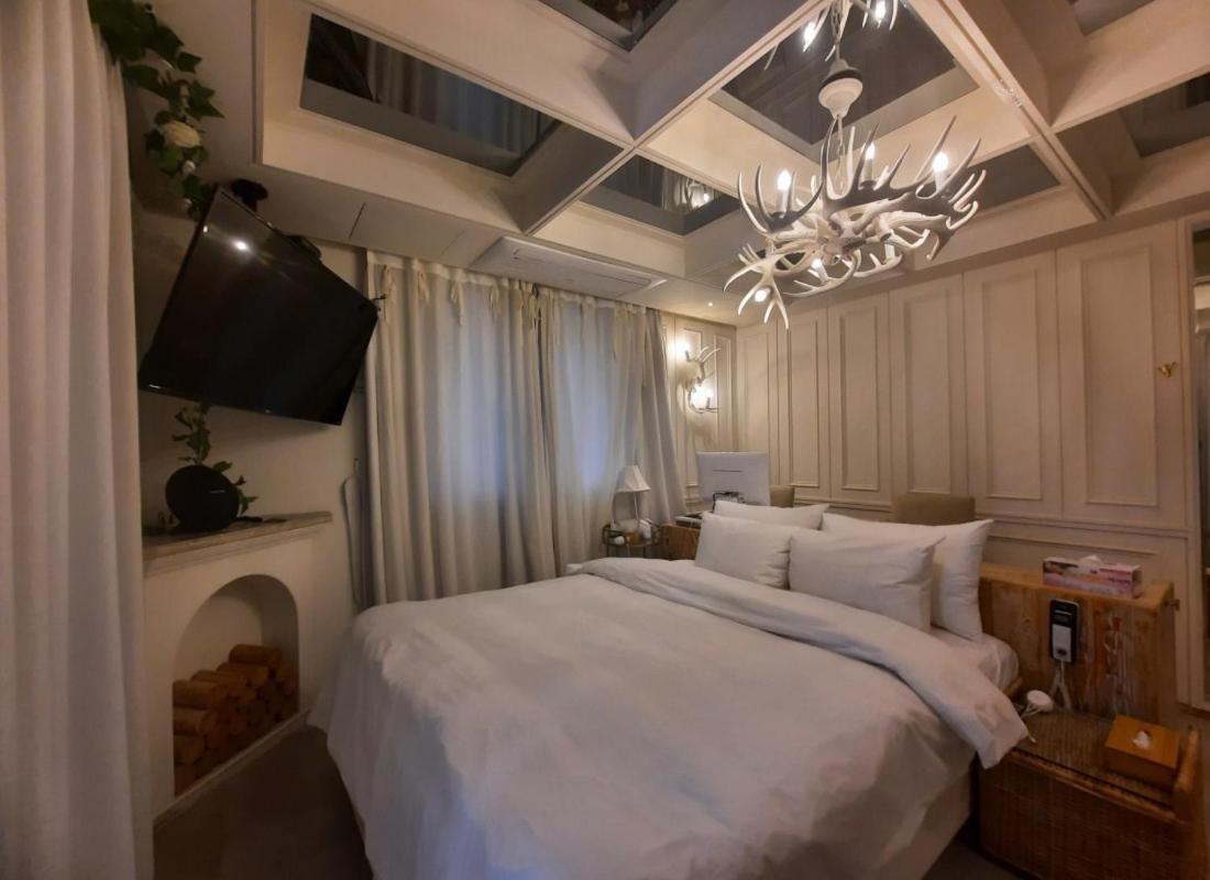 1 Bedroom, Suite