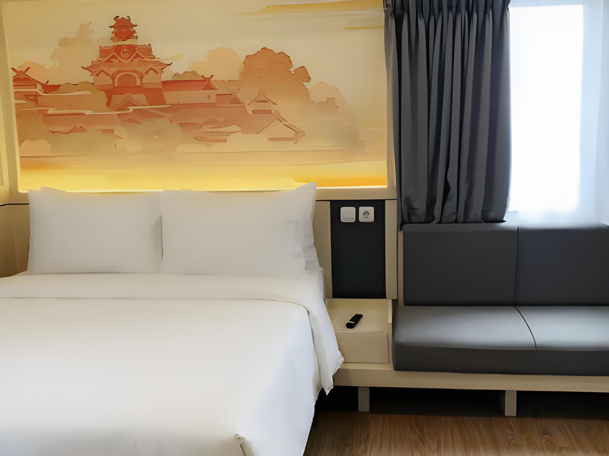 Deluxe, Double Bed
