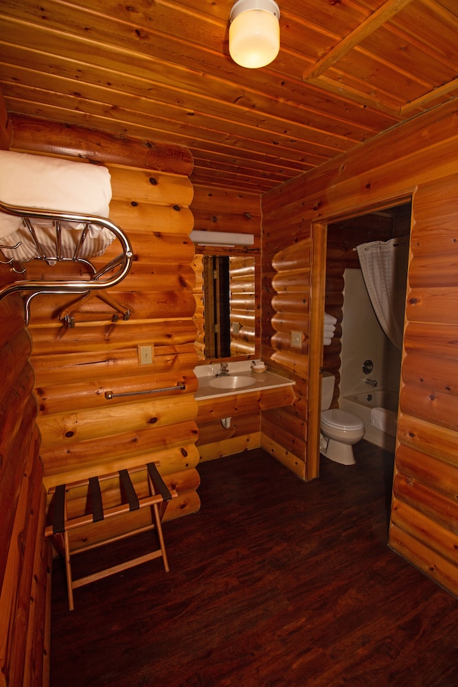The Lodge At Lolo Hot Springs 18/50