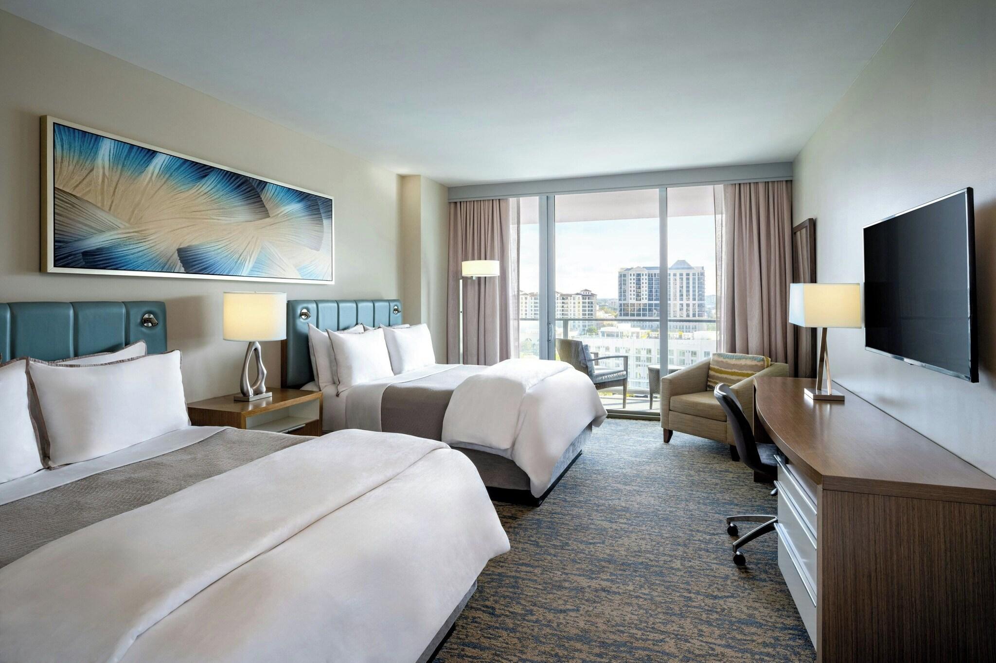 Room, 2 Queen Beds, City View