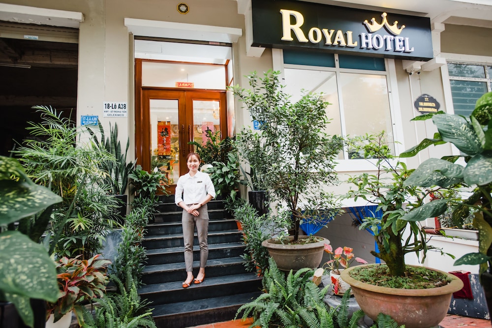 Royal 8/66