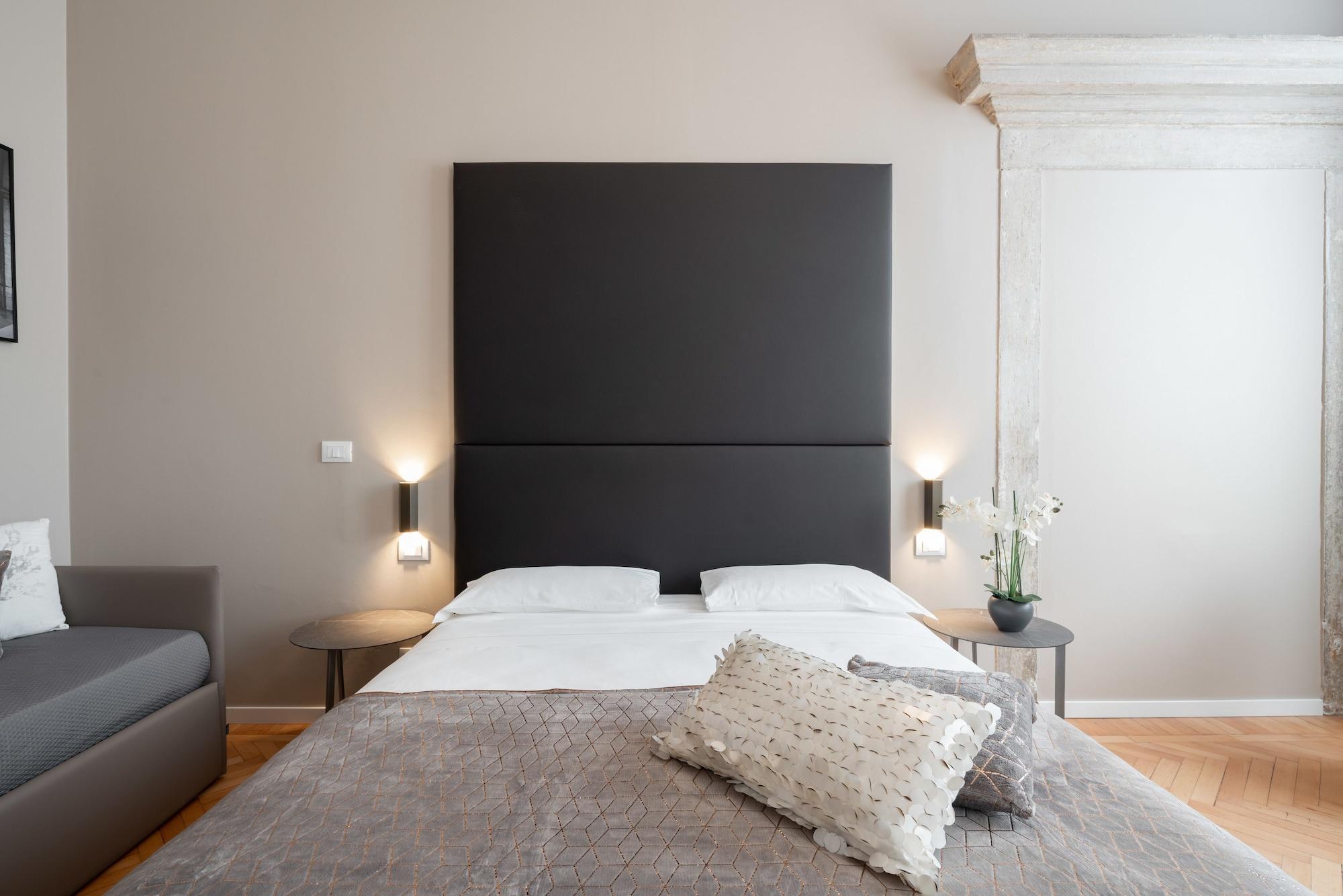 جناح جونيور بشرفة، Hotel Palazzo Martinelli Dolfin 6/8