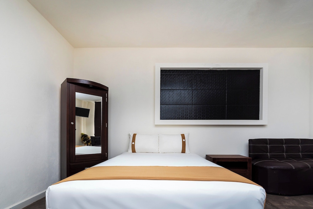 Capital O Hotel Joyma Suites, San Luis 16/53