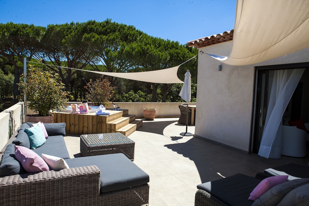 Hotel Font Mourier 1/74