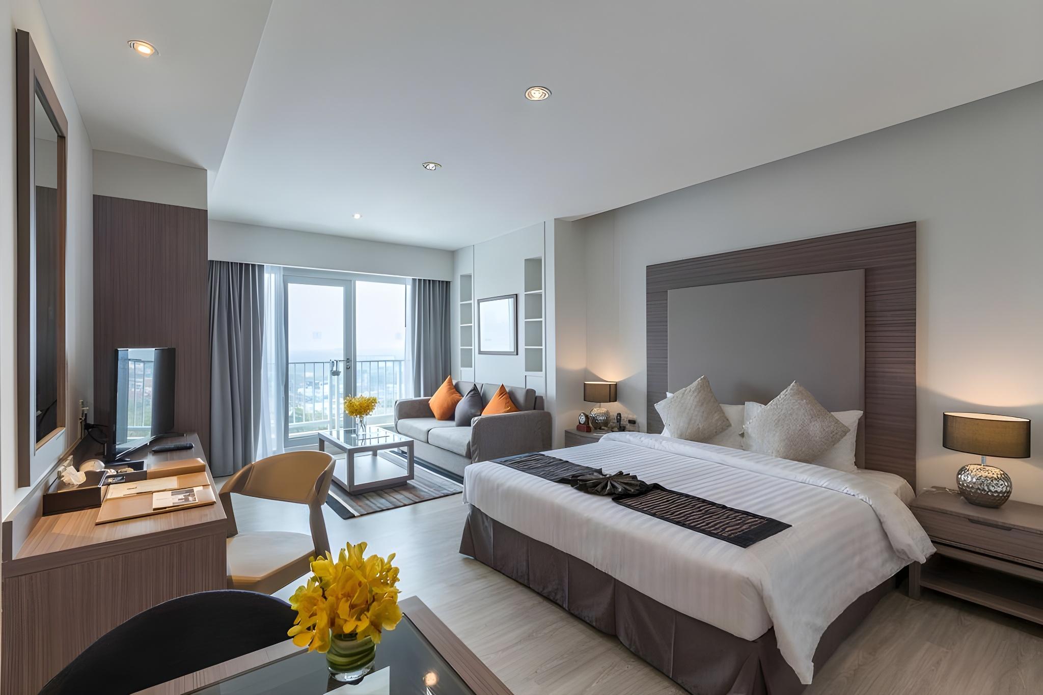Studio, Suite, King and Twin Beds