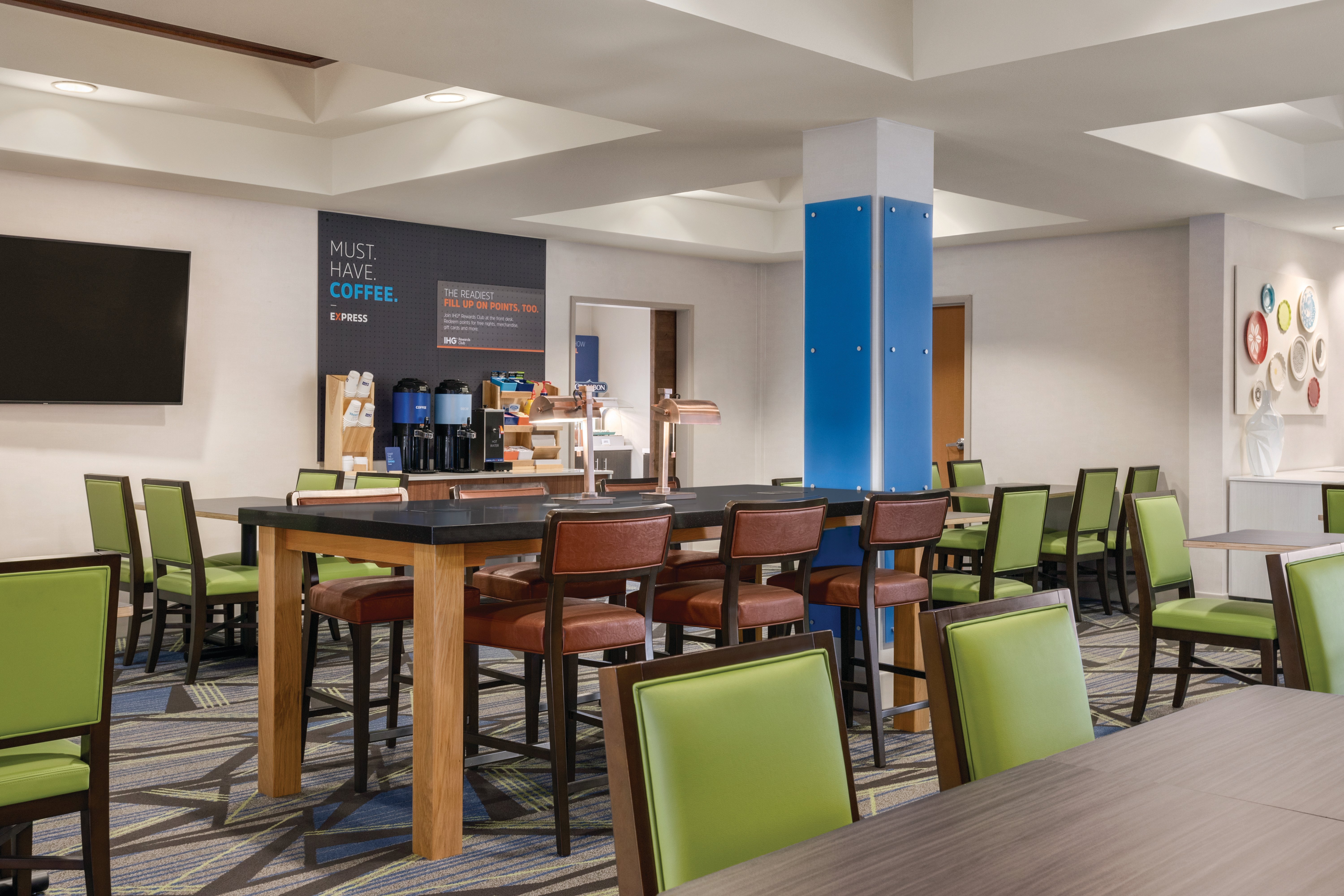 Holiday Inn Express Suites Lawton Fort Sill 36/54