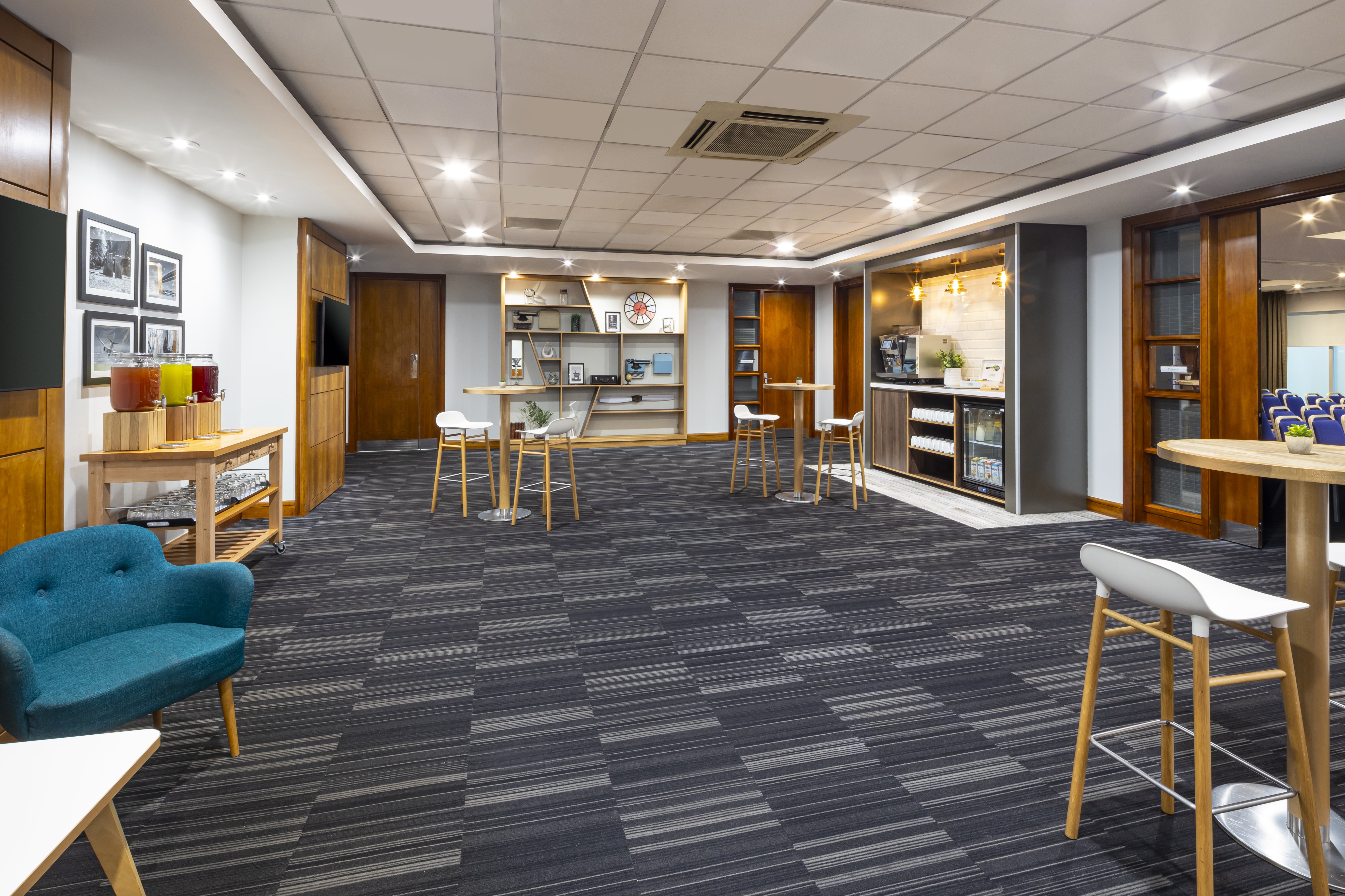 Holiday Inn Gatwick Airport 72/75