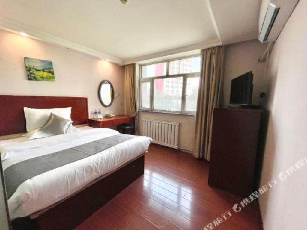 Green Tree Inn Urumqi South Xinhua Road Business Hotel 22/42