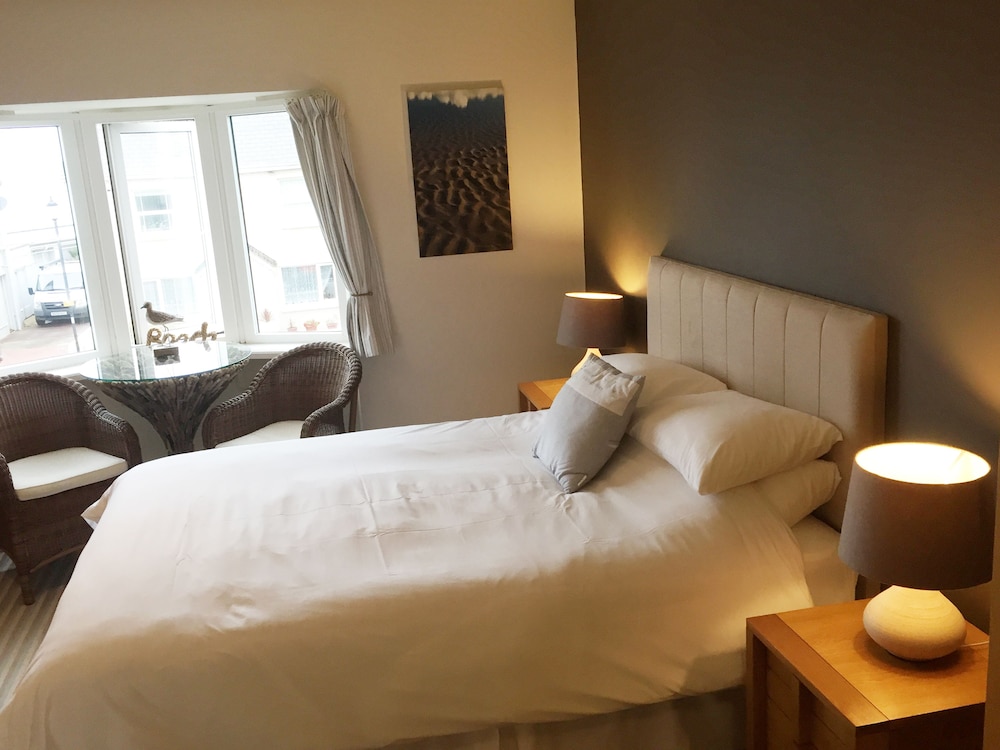 The Waterfront Inn 11/50