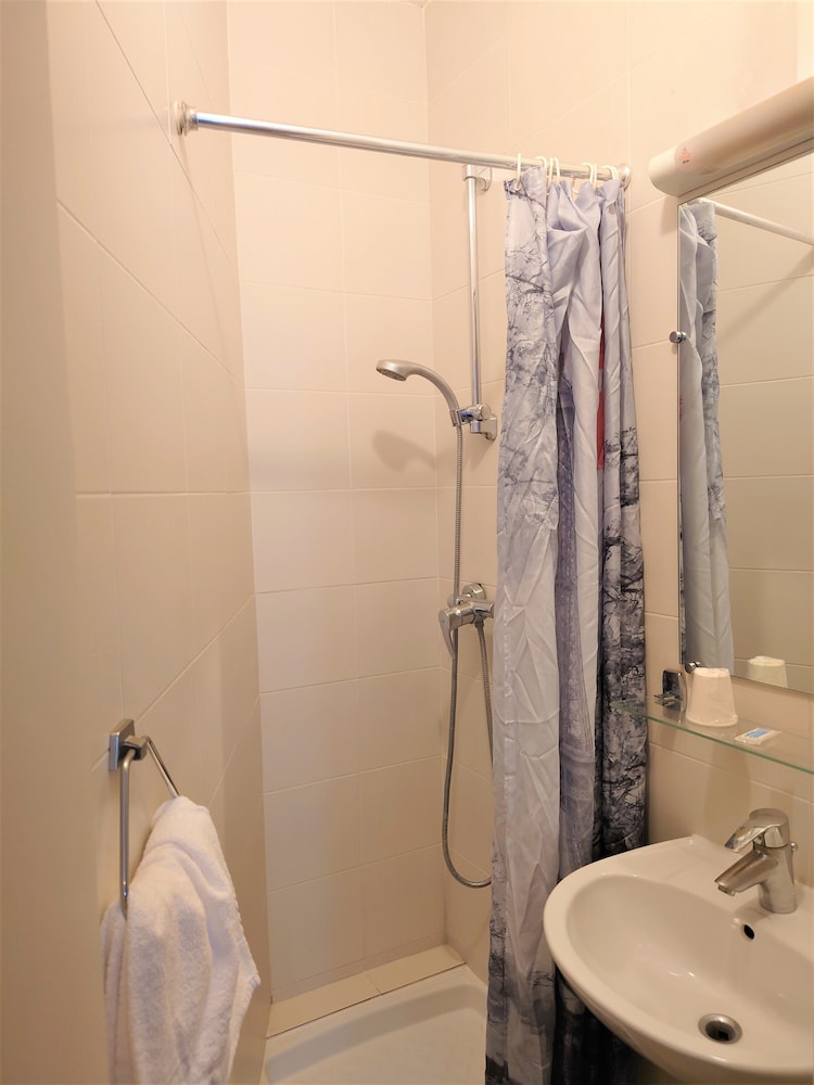 Hotel Tolbiac 18/48