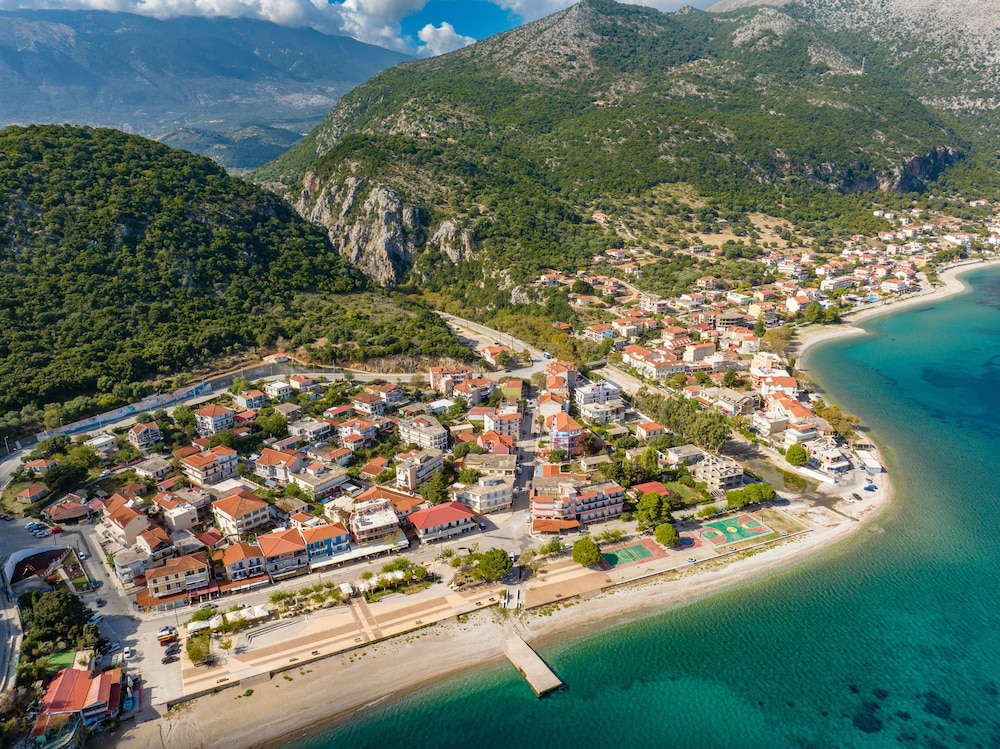ODYSSEUS PALACE 43/50