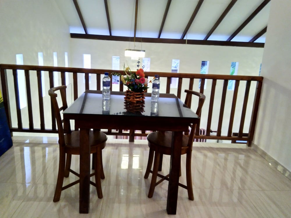 Galle Cemellia 33/44