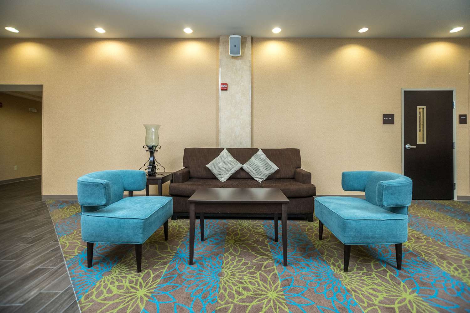 Sleep Inn & Suites And Conference Center Downtown 23/40