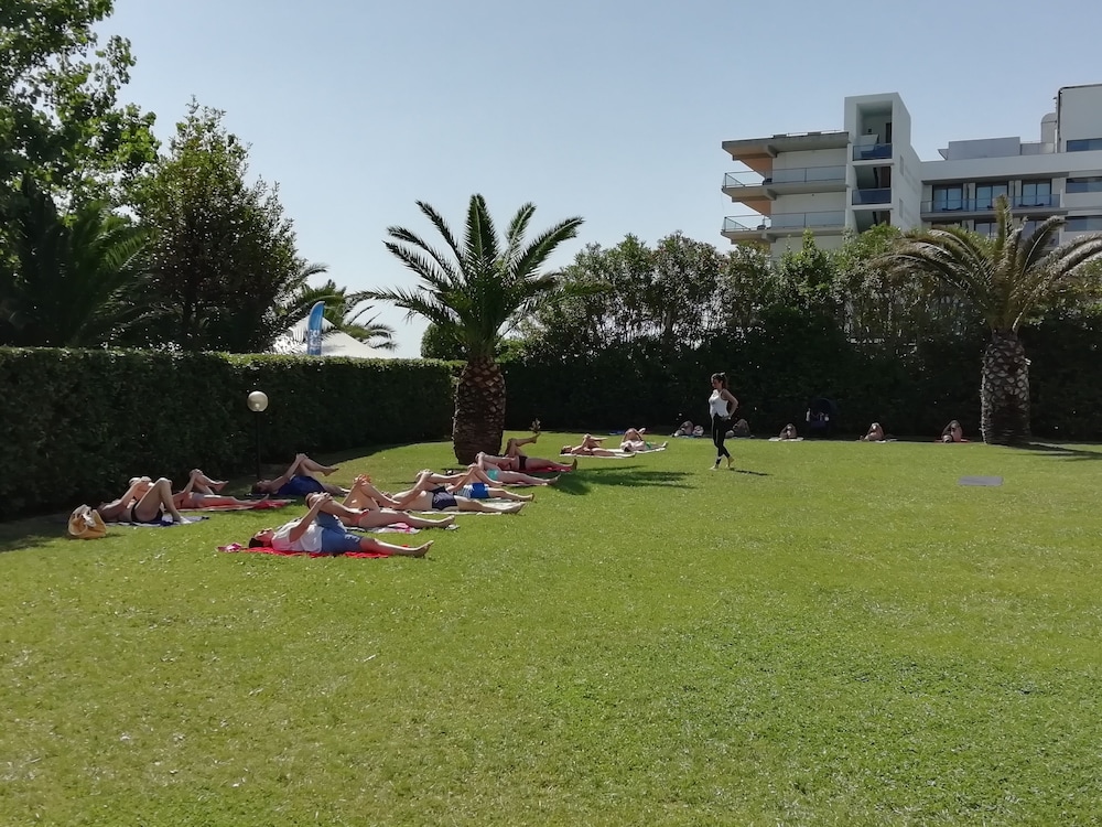 Hermitage Hotel Club And Spa 46/50