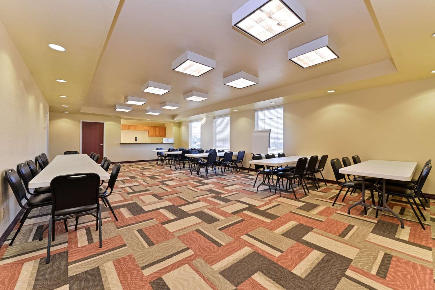 Express Inn And Suites Norman 14/16