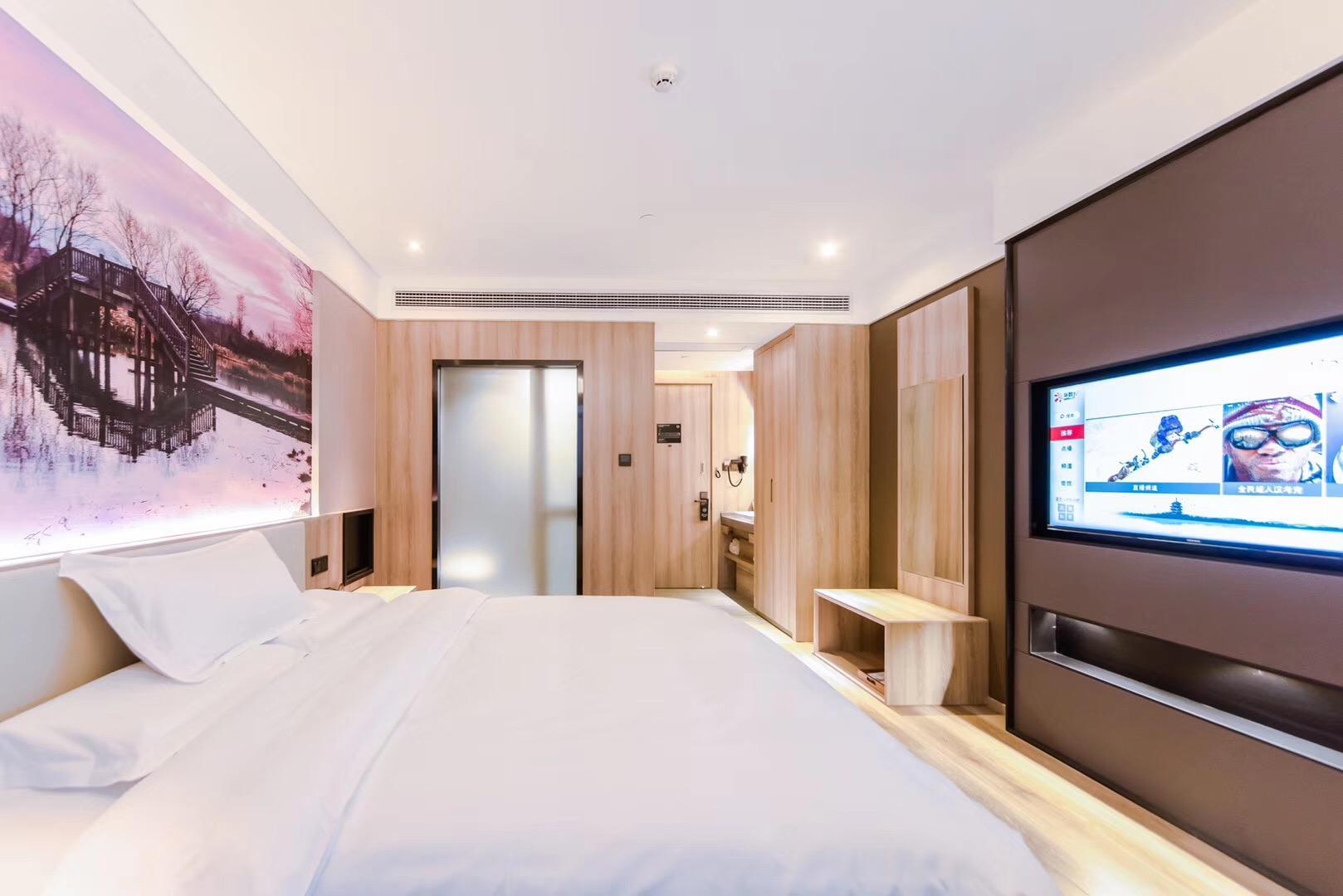 HanTing Premium Hotel (Hangzhou Xiaoshan International Airport) 12/31