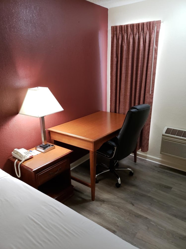 Travel Inn of Buford 40/54