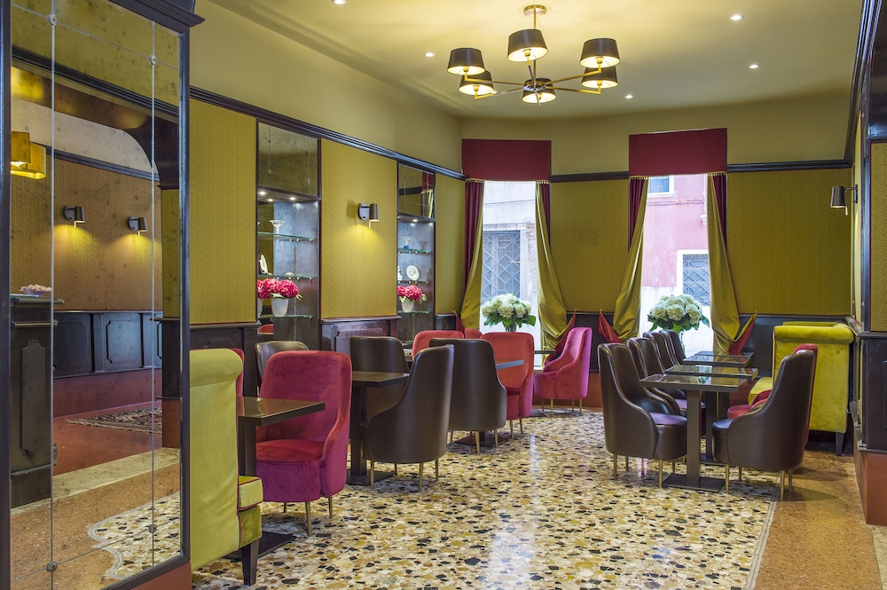Campiello Hotel 54/74