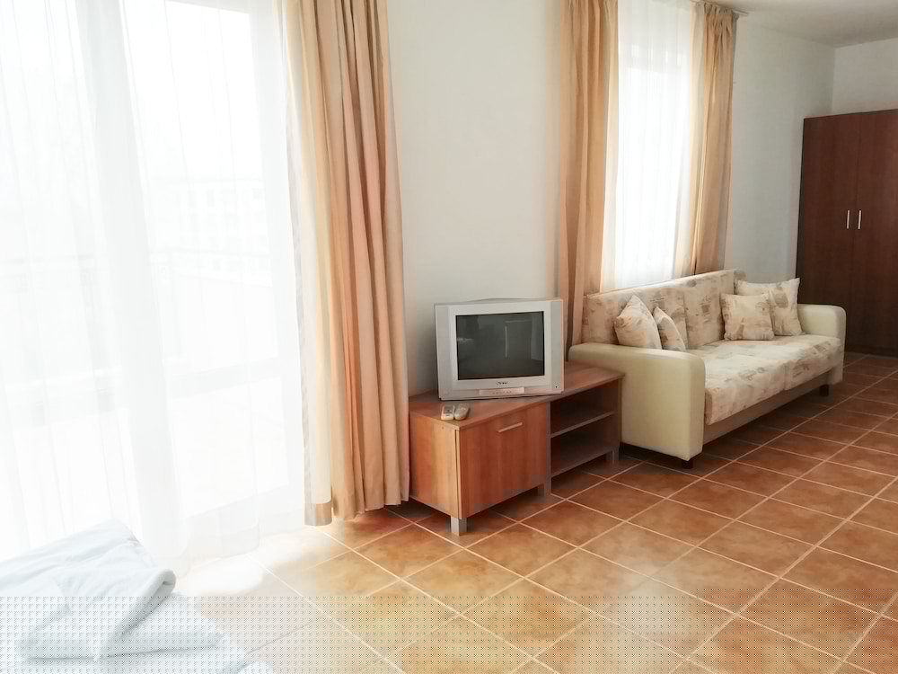 Kasandra Aparthotel 13/24