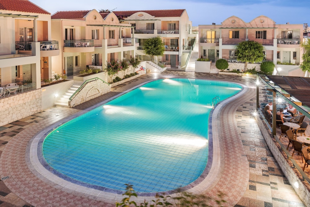 Lotus Hotel Apartments 42/50